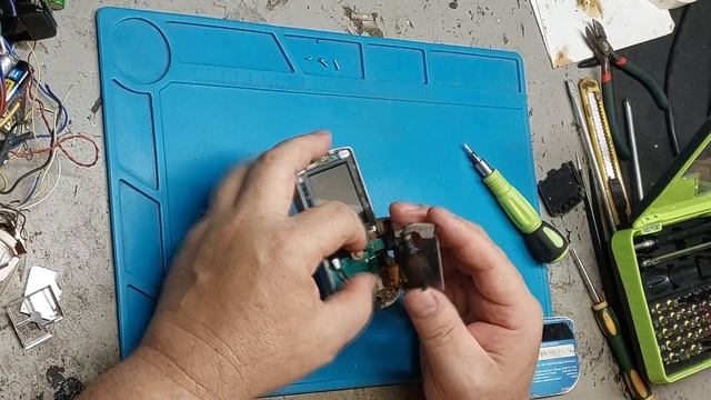 Разборка Sony Ericsson K750 смотреть онлайн