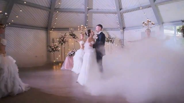 Сопровождение выхода и танца жениха и невесты смотреть онлайн