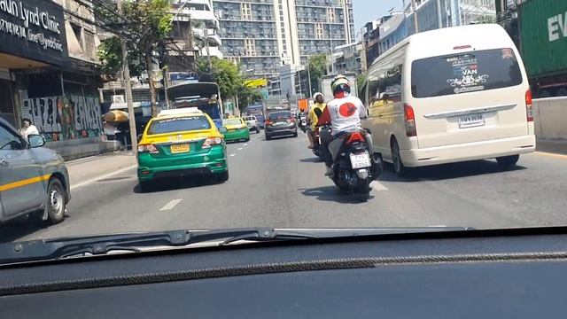 Навигатор в Бангкоке. Гугль он такой смотреть онлайн