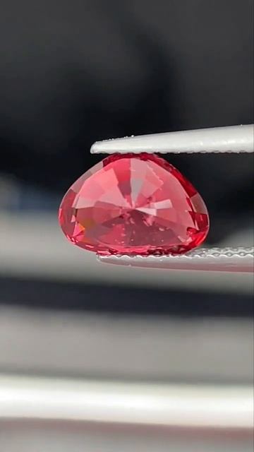 Камень природный, тркщин нет, включения есть, сделаю у? смотреть онлайн