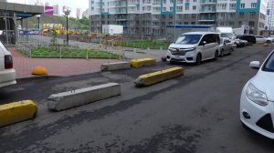 БЕТОННЫЕ БЛОКИ, ЧТОБЫ СТАВИЛИ НА ПЛАТНУЮ ПАРКОВКУ?