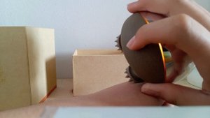 обзор массажёра для головы BORK D 603