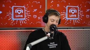 Тима ищет свет о начале карьеры и творчестве | Красавцы Love Radio
