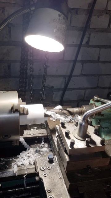 ТОЧИМ ШАЙБЫ НА ПРИВОД! #кириллов #automobile #автоблоггараж смотреть онлайн