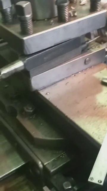 токарный станок.нарезка трапецидальней резьбы.вот чт? смотреть онлайн