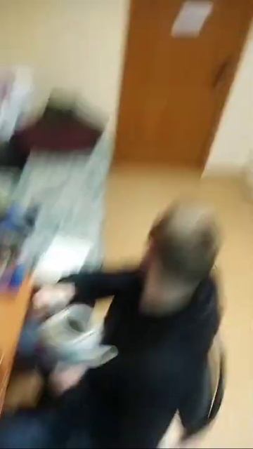 Мем с чайником смотреть онлайн