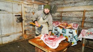 ЧЕМ ЖИВЕТ ДЕРЕВЕНСКИЙ ЧЕЛОВЕК ｜ НА УРАЛ ПРИШЛА ЗИМА ｜ ЗАПАСЫ МЯСА НА ЗИМУ ｜ ПИЦЦА ИЗ ПЕЧИ