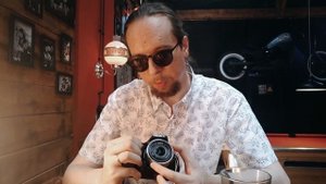 Обзор на объектив блинчи Sony 16mm F2.8 E SEL16F28