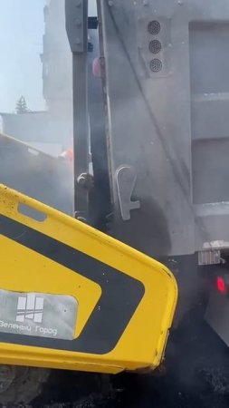 Специалисты Самарской области приводят в порядок дороги в Снежном