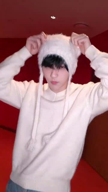 почему видео длится три часа? (на повторе раз десятый) # смотреть онлайн