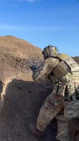 Тренировка штурма окопов
