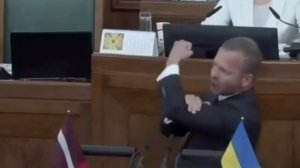 Нас больше!»: латвийского депутата выгнали из Сейма за защиту русского языка