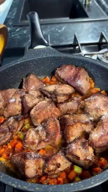 Телятина томлённая с картошкой