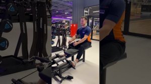 Горизонтальная тяга узким хватом