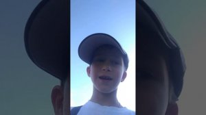 Лев читает реп