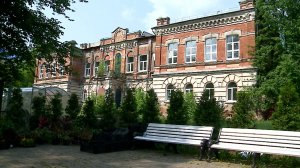 (Рыбинск-40) КАРЯКИНСКОЕ УЧИЛИЩЕ СТАНЕТ ФИЛАРМОНИЕЙ