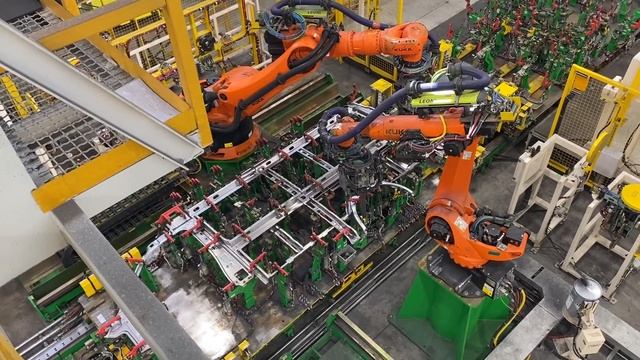 Роботизированная сварка боковин. Горьковский автозав смотреть онлайн