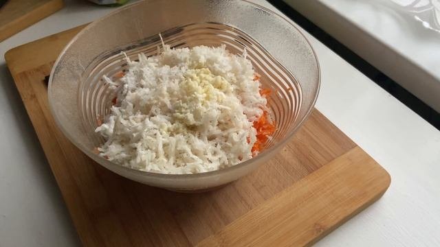 Салат из редьки и моркови | Как приготовить салат из мо