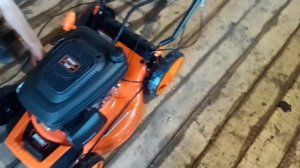 Сборка и обзор бензиновой самоходной газонокосилки  В