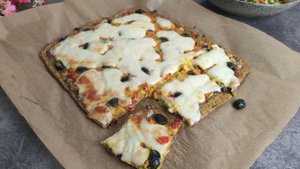 Чечевичная пицца с нежным соусом