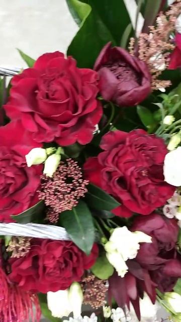 Композиция - букет из разных цветов смотреть онлайн