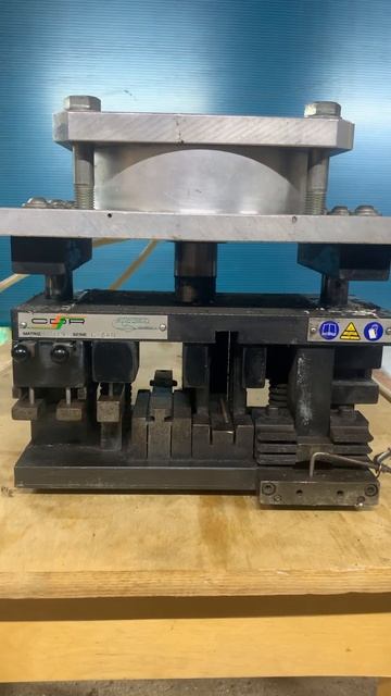 Пневматический пресс MS0245 смотреть онлайн