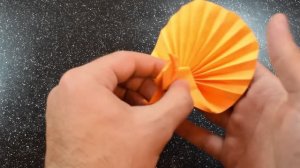 Павлин оригами! Красивая птичка из бумаги! Поделки своими руками!