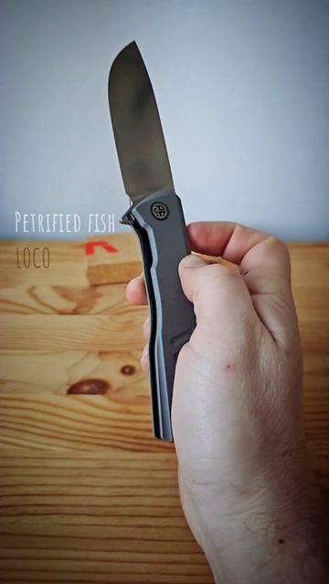 Удобные флиппер и лайнер лок у #petrifiedfish #Loco #распаковка смотреть онлайн