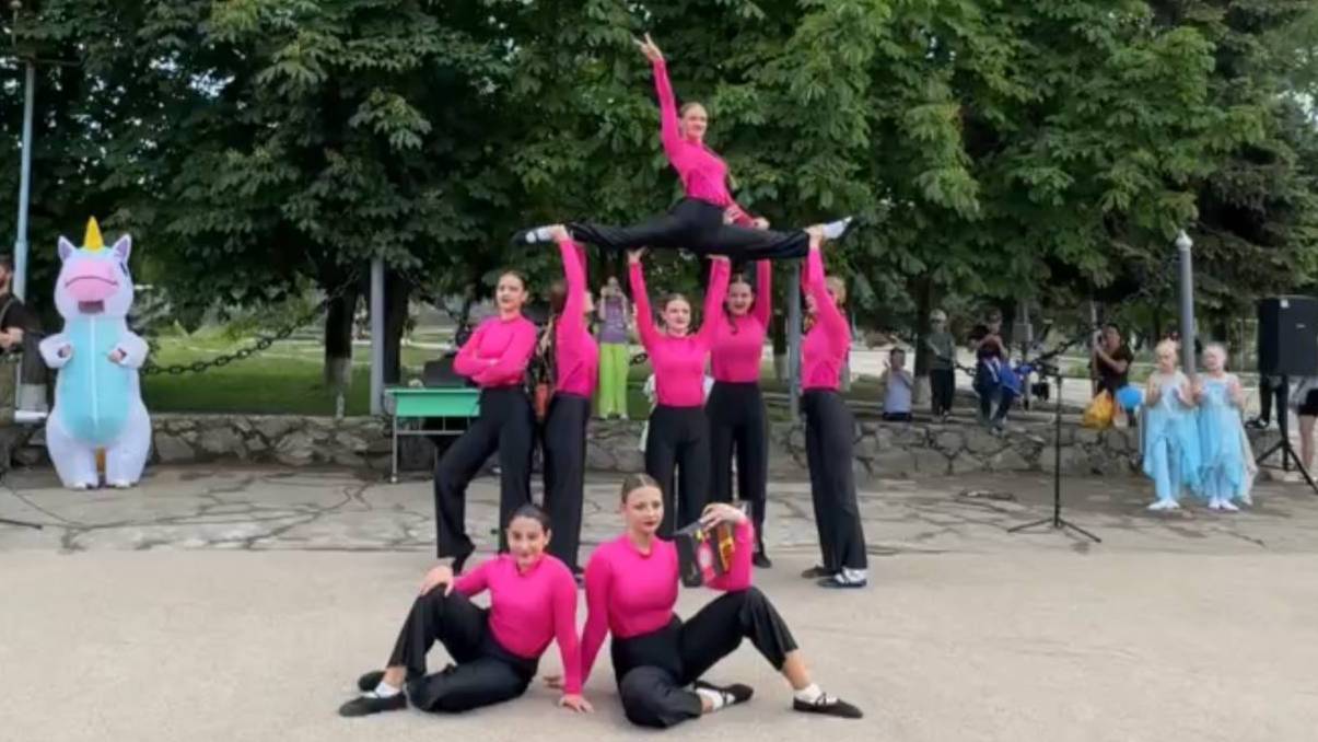 "НЕПОХОЖИЕ"