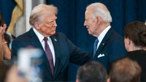 Трамп поручил расследовать применение автоподписи Байдена в его указах