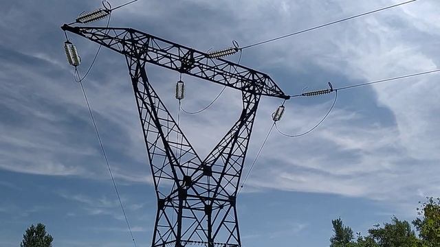 Сила излучения ЭМИ определяется масштабом опоры ЛЭП и смотреть онлайн
