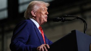 Трамп сохранит введенные пошлины независимо от решения суда