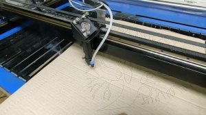 Резка картона на лазерном станке СО2