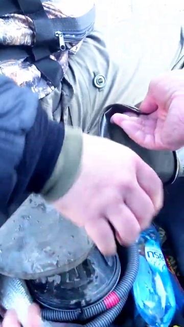 Рыбалка на спиннинг//жерех зимой с лодки смотреть онлайн