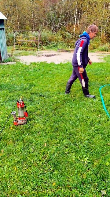 Как крышкой закрыть колодец ?) #shorts смотреть онлайн