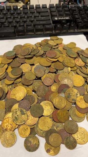 Огромная куча ранних советов! Монеты СССР! Ищем дороги смотреть онлайн