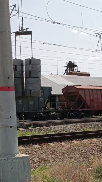 ВЗОРВАЛИ ЖЕЛЕЗНУЮ ДОРОГУ: на ж/д путях в Воронежской области произошел взрыв.