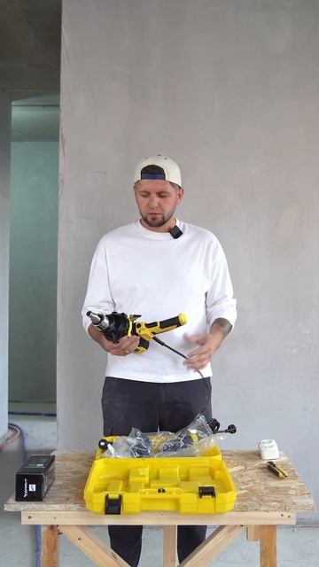 Чем бурить бетон 🤔 смотри 🫵🏻 #алексейбелый #ремонтк смотреть онлайн