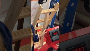 Сосна или лиственница? Тест-драйв прочности ступеней ?