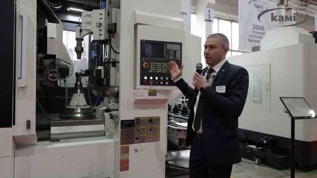 Зубофрезерный станок с ЧПУ SPITZEN SGH 320