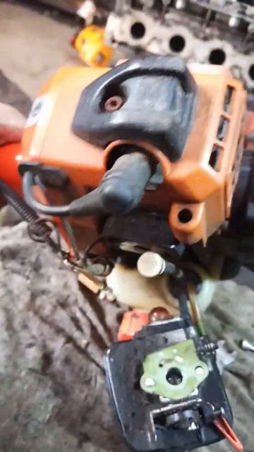 Не развивает оборотов триммер!! смотреть онлайн