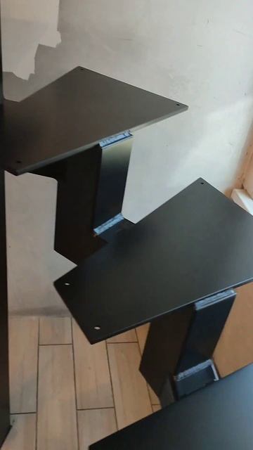 Изготовление металлических лестниц и ремонт под ключ. смотреть онлайн