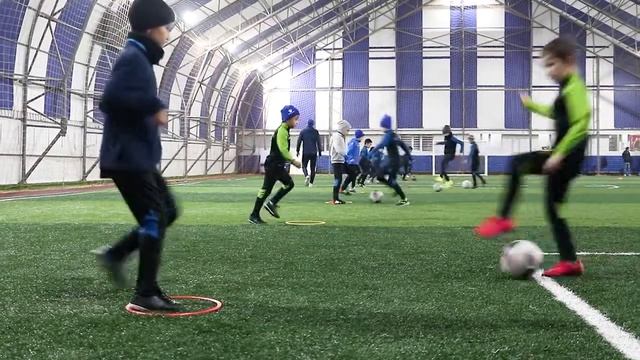 Отзыв родителя о Голландском футбольном центре Baby Footba смотреть онлайн