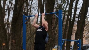 КАК НАКАЧАТСЯ ИМЕЯ ВСЕГО ОДНУ ГАНТЕЛЬ | 12КГ | Тренировк