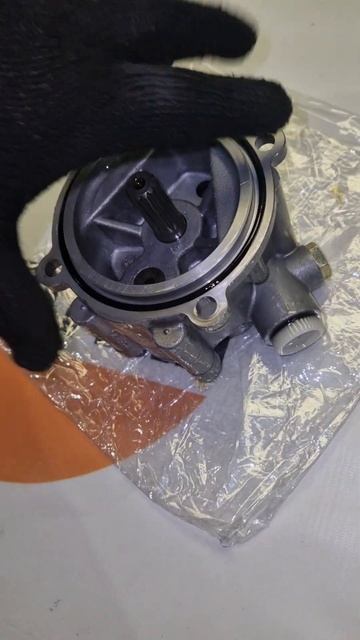 XJBN-00929 Насос сервоуправления для экскаваторов Hyundai R210LC смотреть онлайн