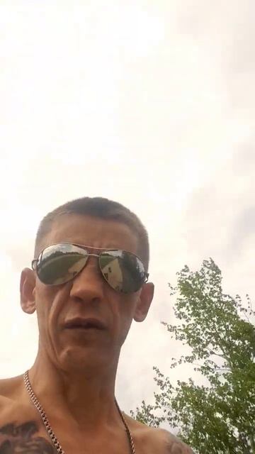 Про китайские товары, даже песня есть 🤣 смотреть онлайн