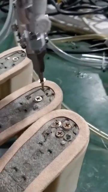 Удобный способ закрутить саморез смотреть онлайн