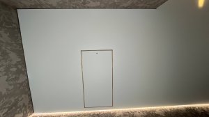 Натяжные потолки | Натяжной потолок с вариантами обхода люка| Воронеж