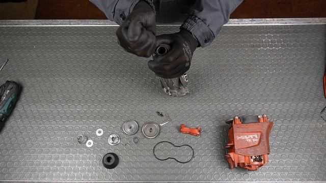 Пефоратор HILTI ТЕ 50 не работает?         Смотри как его почи
