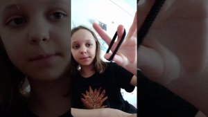 можете вбить: Как крутить резинку га пальце. там могут